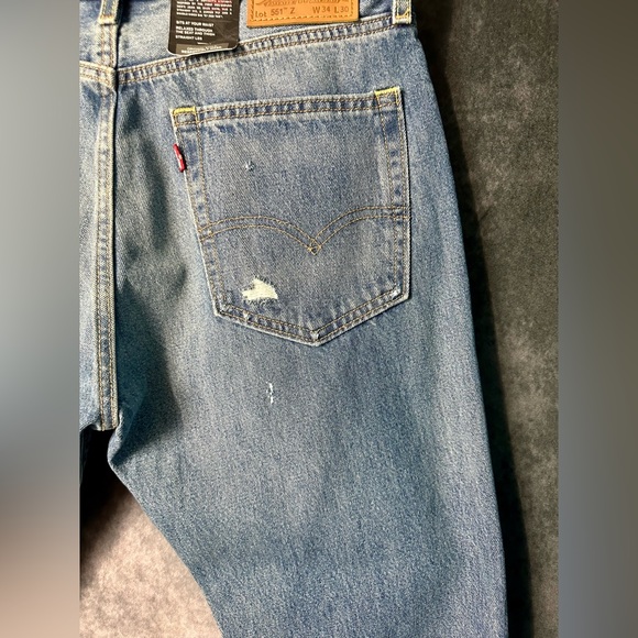 Levi’s 1961 551 z
Size 34x30 - Picture 13 of 16